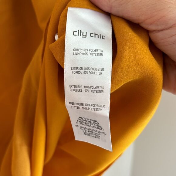 City Chic Women mustard yellow flutter sleeve scoop neck blouse top NWT 18 read! - Picture 8 of 11